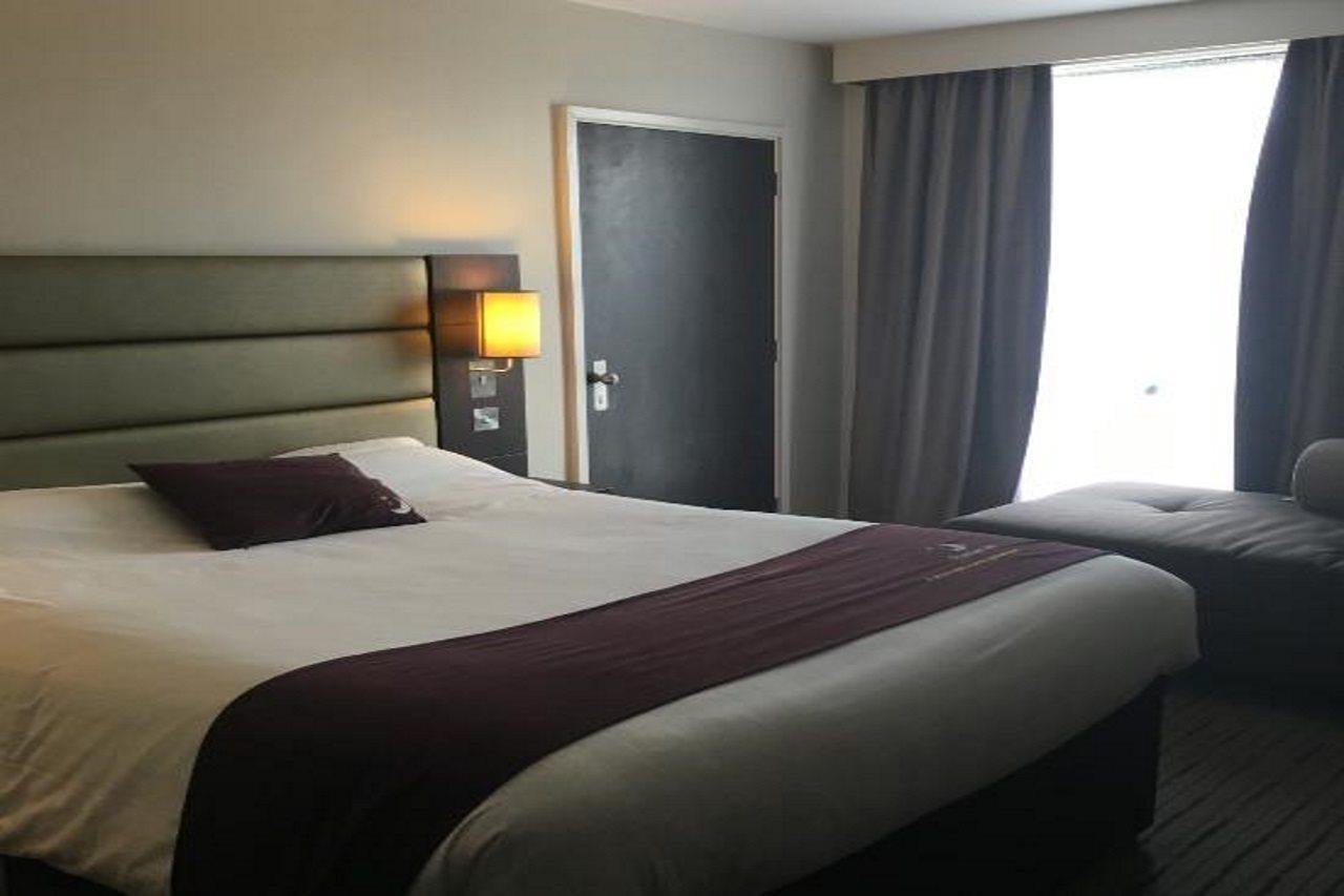 Premier Inn Telford Central Exterior foto